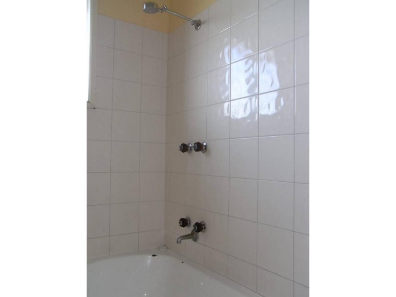 2/22 Bishops Drive, Newnham TAS 7248