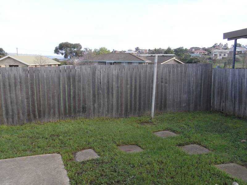 2/22 Bishops Drive, Newnham TAS 7248