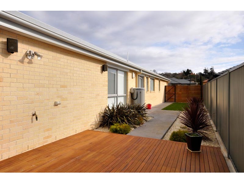 9 Woodford Glade, Newstead TAS 7250