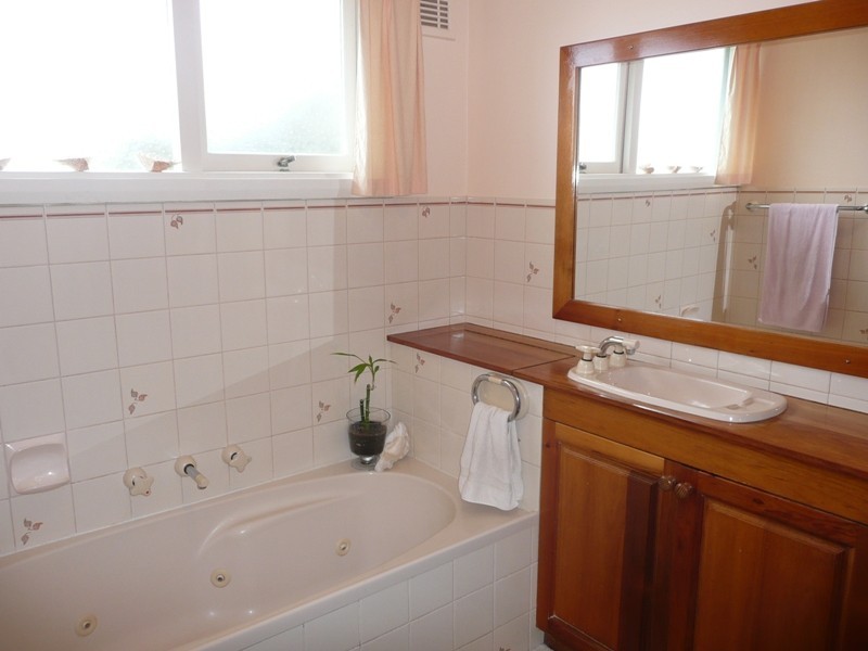 43 New World Avenue, Trevallyn TAS 7250