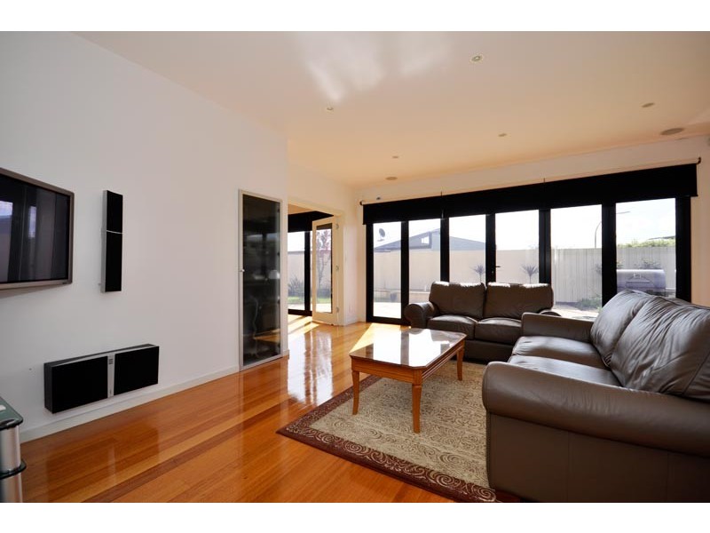 5A England Place, Newstead TAS 7250