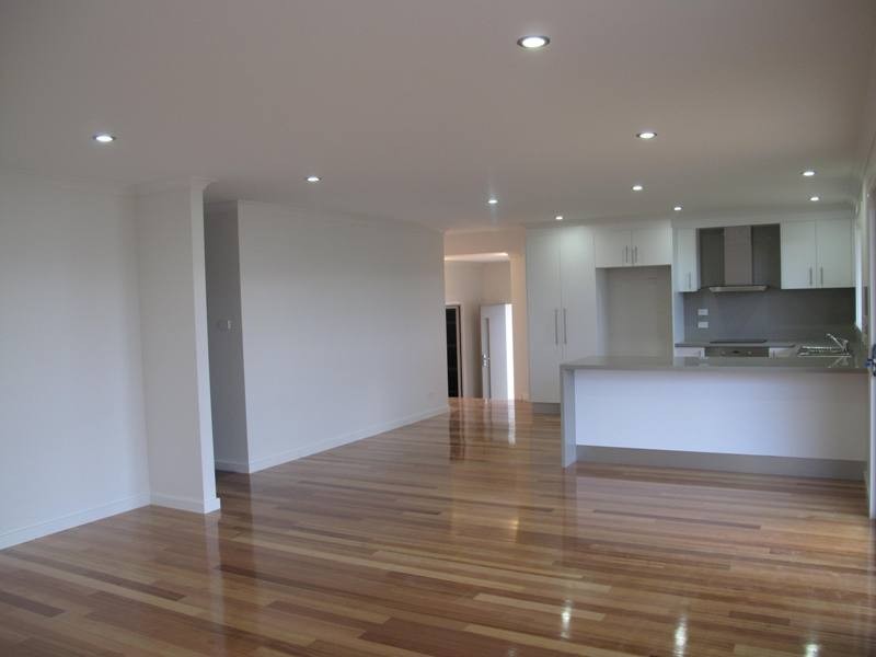 5 Carries Close, Riverside TAS 7250