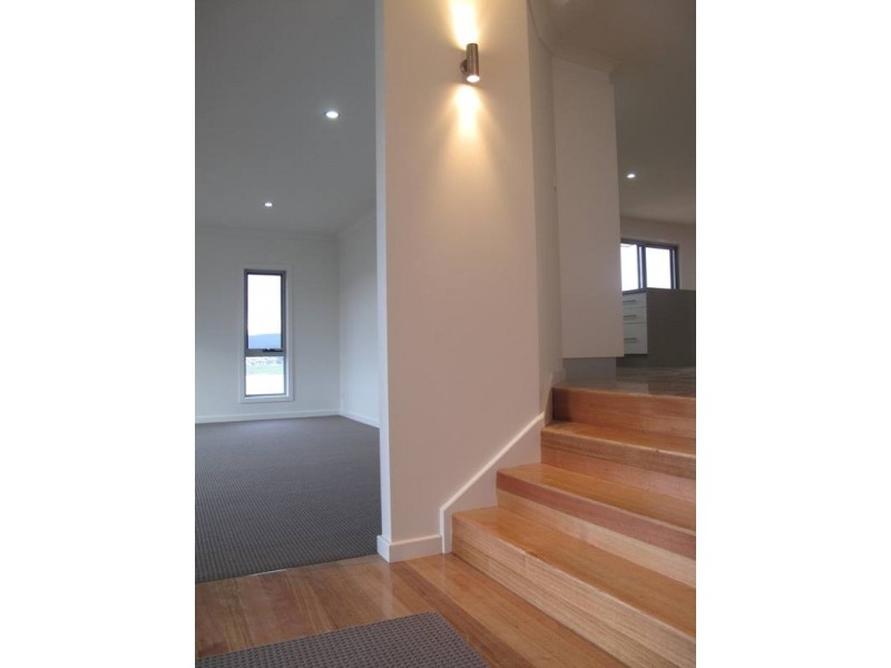 5 Carries Close, Riverside TAS 7250