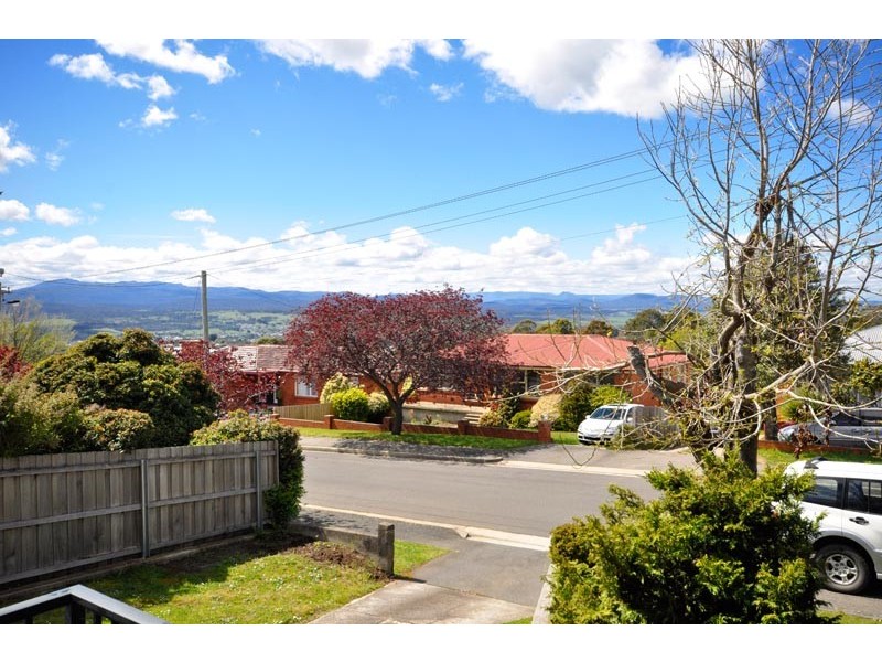 10 Henrietta Grove, West Launceston TAS 7250