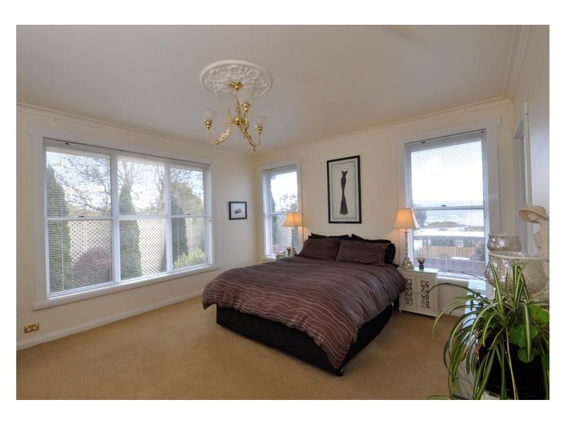 10 Henrietta Grove, West Launceston TAS 7250