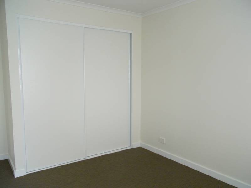 1/37 Rothesay Close, Newnham TAS 7248