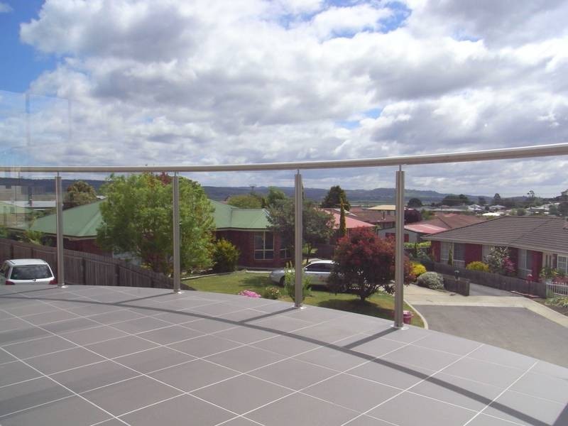1/37 Rothesay Close, Newnham TAS 7248
