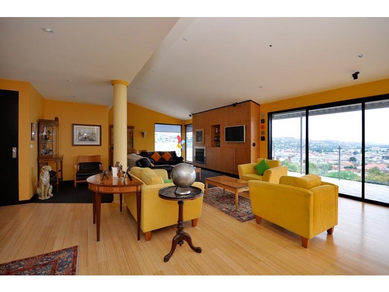 222 St john Street, Launceston TAS 7250