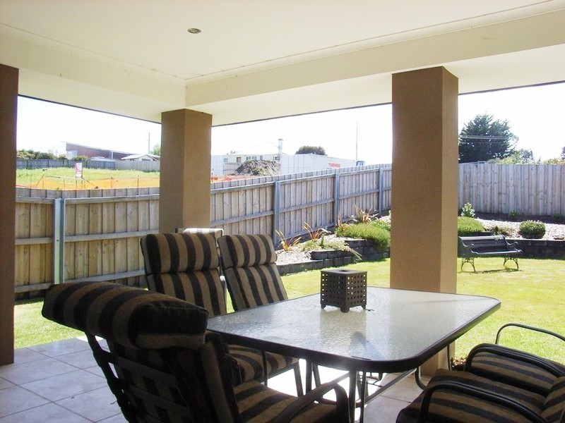 22 Comice Place, Newnham TAS 7248