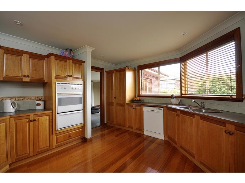 31 Benwerrin Crescent, Norwood TAS 7250