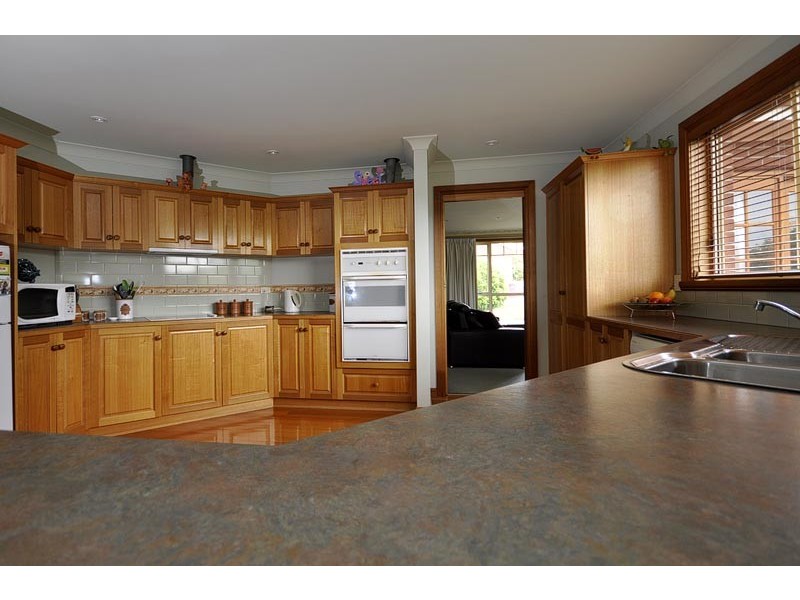 31 Benwerrin Crescent, Norwood TAS 7250