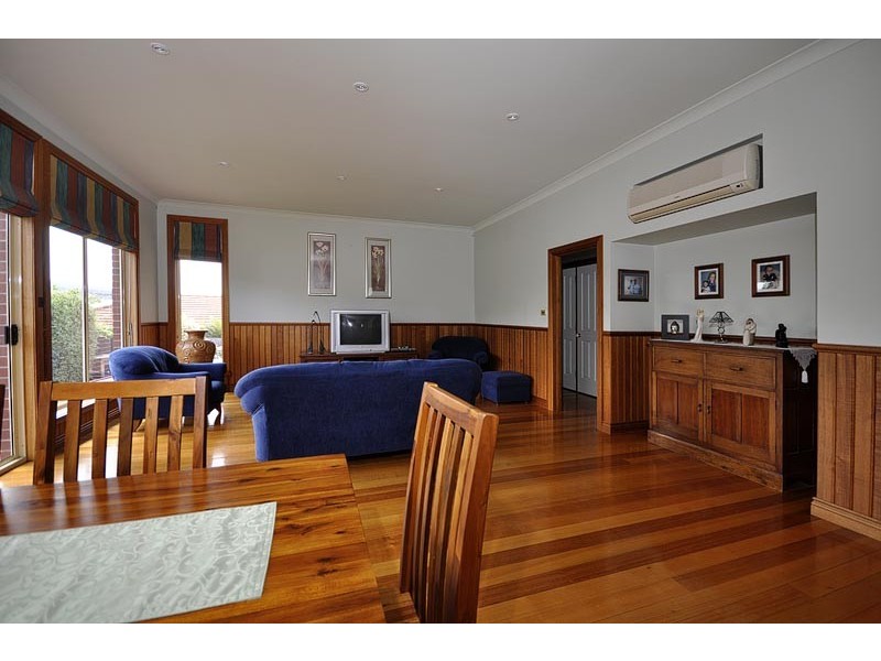 31 Benwerrin Crescent, Norwood TAS 7250