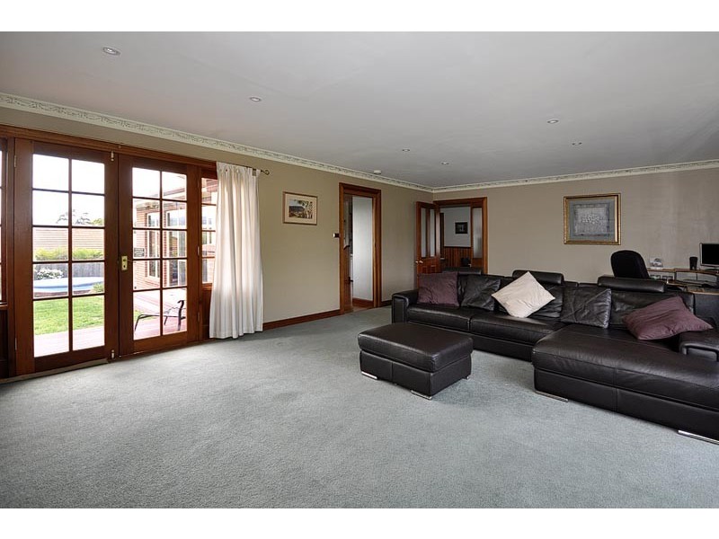 31 Benwerrin Crescent, Norwood TAS 7250