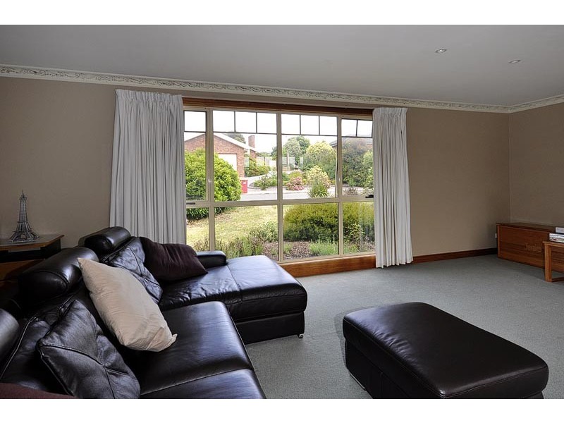31 Benwerrin Crescent, Norwood TAS 7250