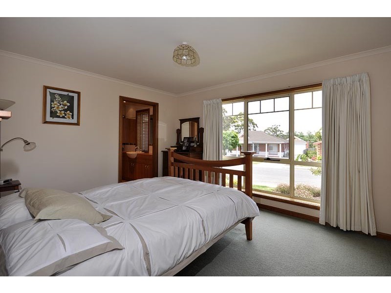 31 Benwerrin Crescent, Norwood TAS 7250