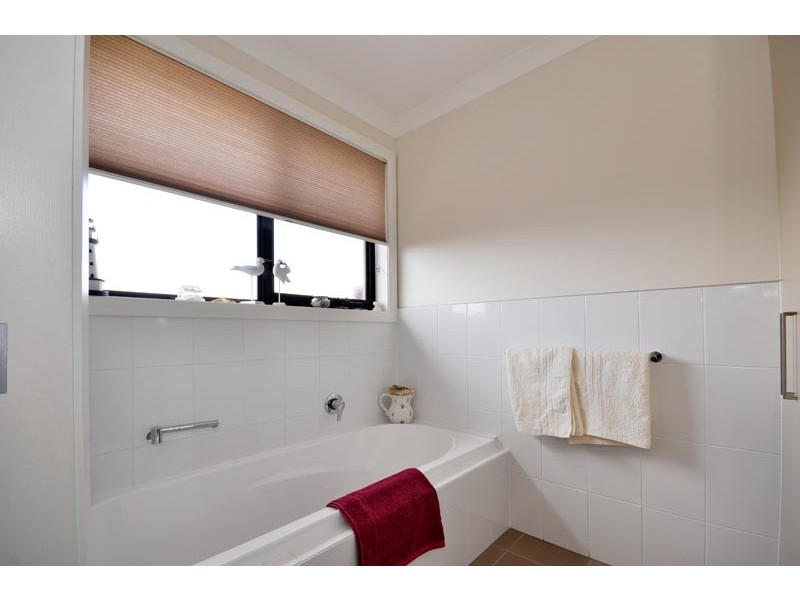 2/45 Poplar Parade, Youngtown TAS 7249