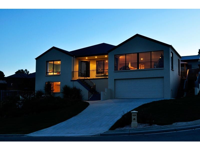 28 Lachlan Parade, Trevallyn TAS 7250