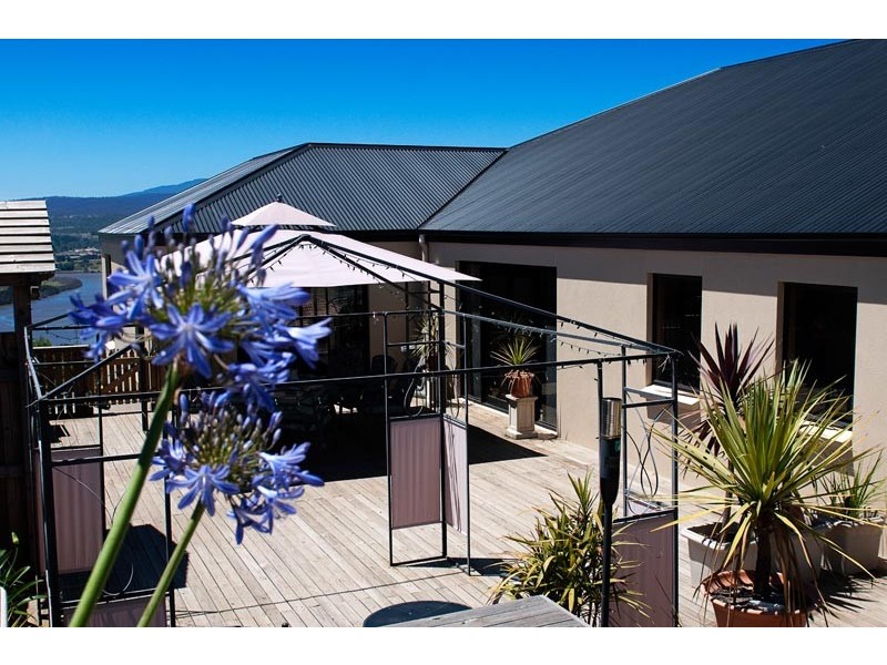 28 Lachlan Parade, Trevallyn TAS 7250