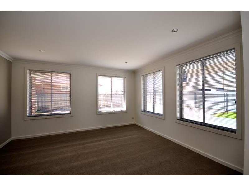 34 Bethune Place, Newnham TAS 7248