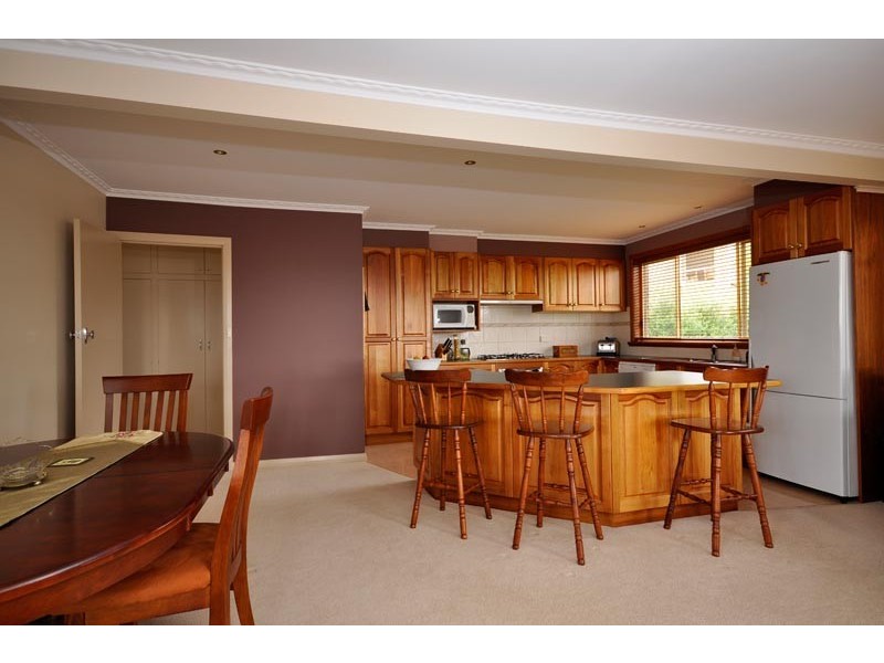 8 Ewart Place, Trevallyn TAS 7250