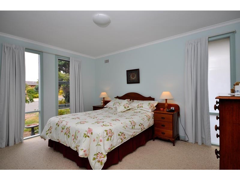 8 Ewart Place, Trevallyn TAS 7250