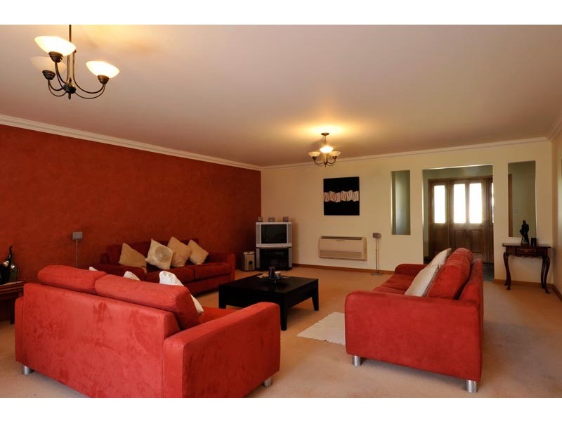 55 Parklands Parade, Newnham TAS 7248