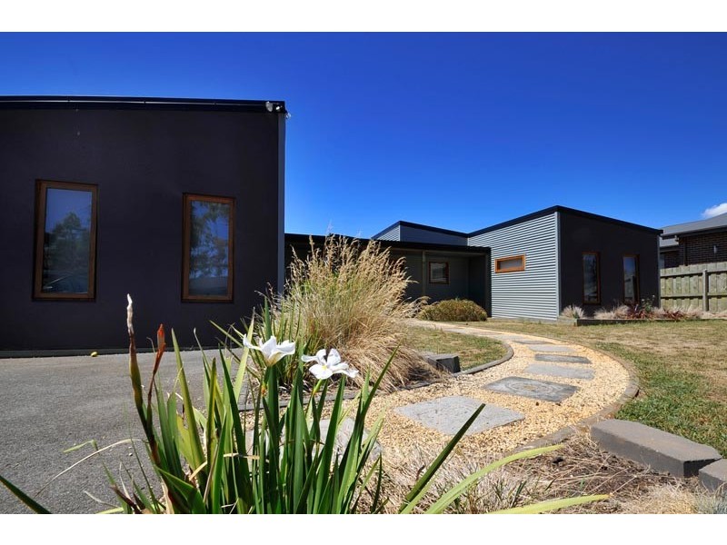 11 Henry Grove, Legana TAS 7277