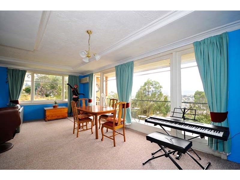 35 Salisbury Crescent, West Launceston TAS 7250