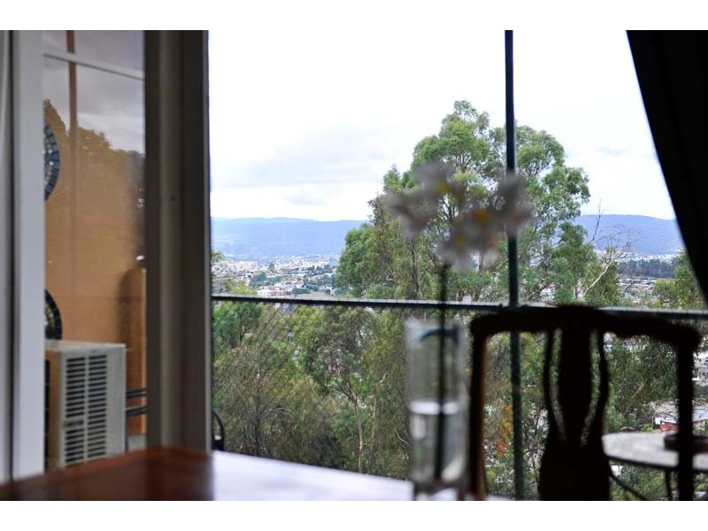 35 Salisbury Crescent, West Launceston TAS 7250
