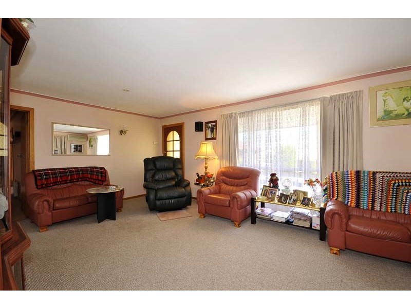 35 Bronzewing Avenue, Newnham TAS 7248