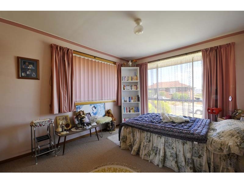 35 Bronzewing Avenue, Newnham TAS 7248