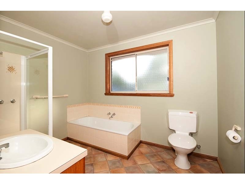 2/61 Pitt Avenue, Riverside TAS 7250