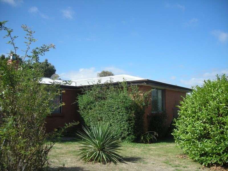 12 Mangana Street, Ravenswood TAS 7250