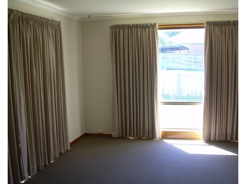 2/1 Ingamells Street, Summerhill TAS 7250