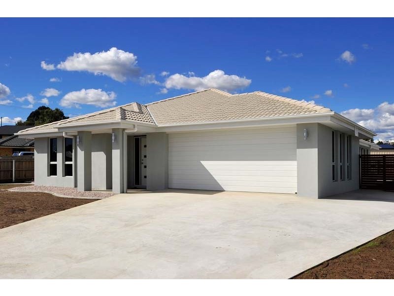 2 Grange Court, Newnham TAS 7248