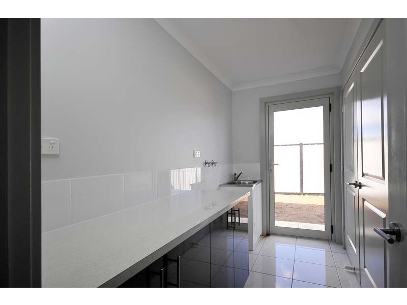 2 Grange Court, Newnham TAS 7248