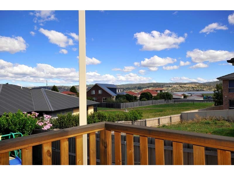 3 Sarinda Close, Newnham TAS 7248