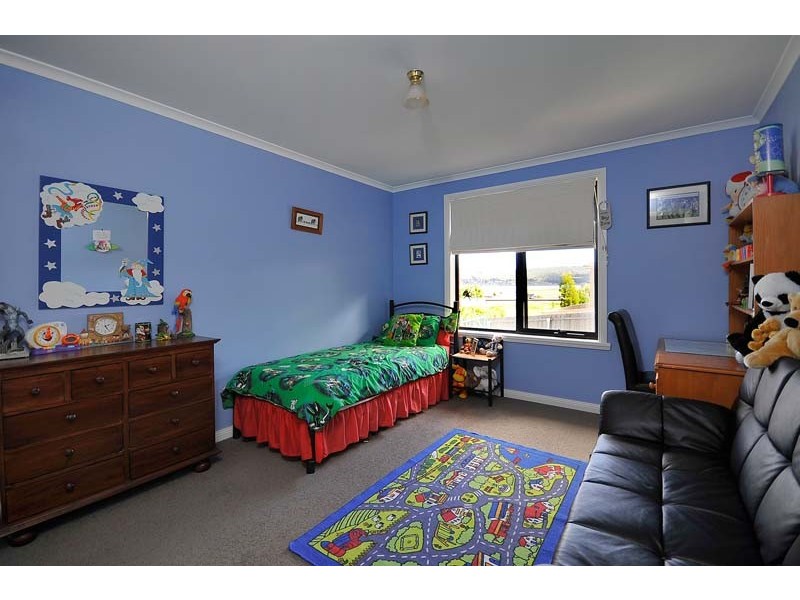 3 Sarinda Close, Newnham TAS 7248