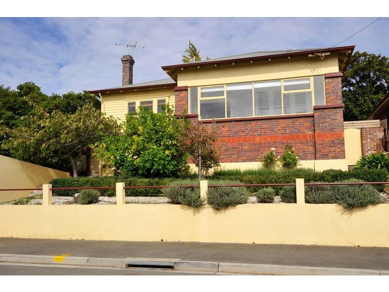 54 Racecourse Crescent, Launceston TAS 7250