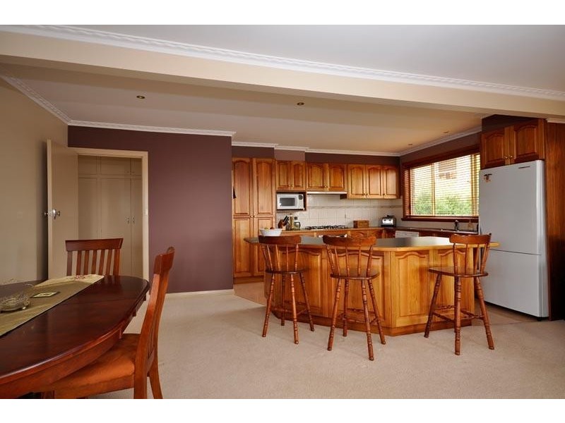 8 Ewart Place, Trevallyn TAS 7250