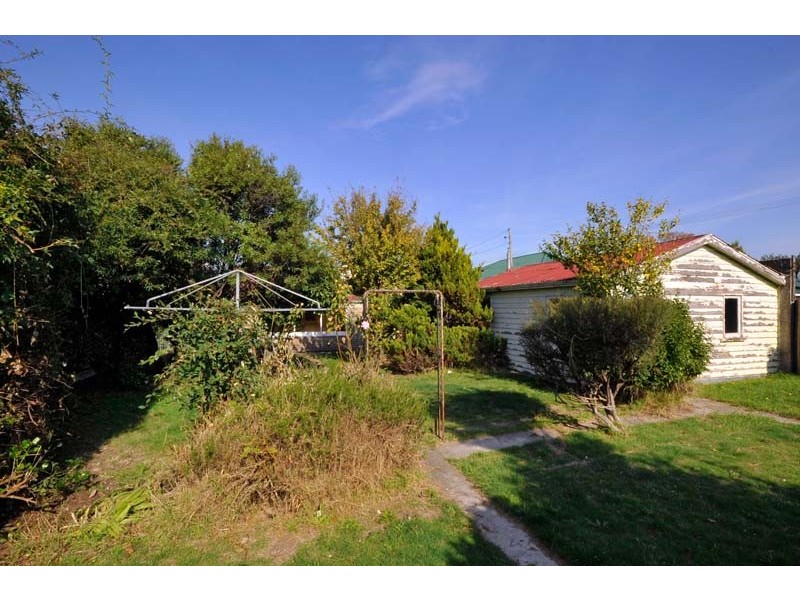 32 Button Street, Mowbray TAS 7248