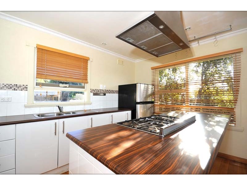 29 Paringa Avenue, Newnham TAS 7248