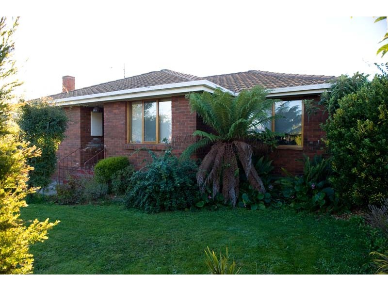 13 Hazelwood Parade, Ravenswood TAS 7250