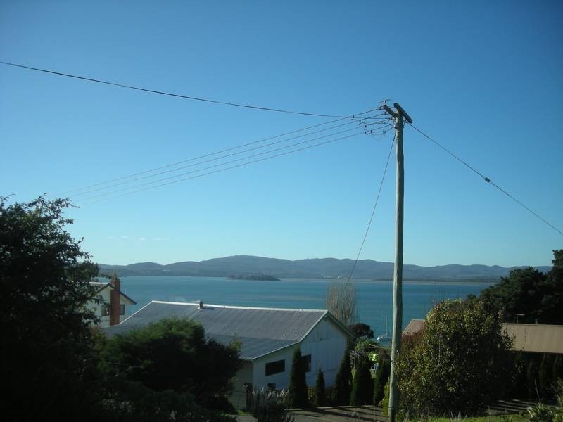 77 Robert Street, Beauty Point TAS 7270