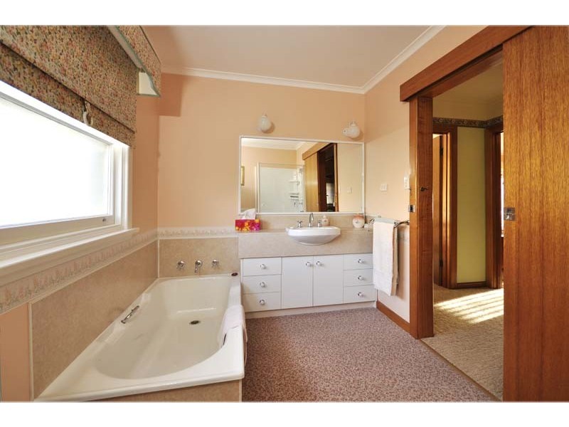 77 Panubra Street, Kings Meadows TAS 7249