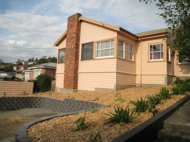 15 Elouera Street, Trevallyn TAS 7250