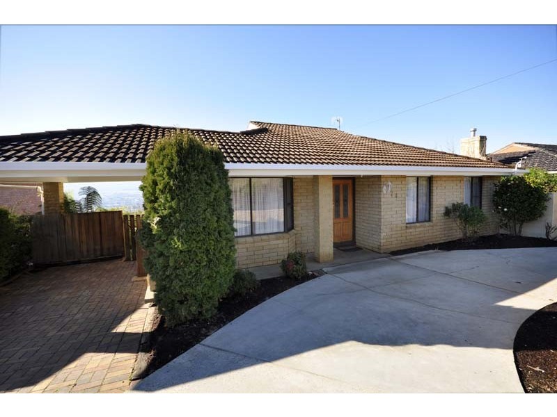 24 Whitford Grove, Trevallyn TAS 7250