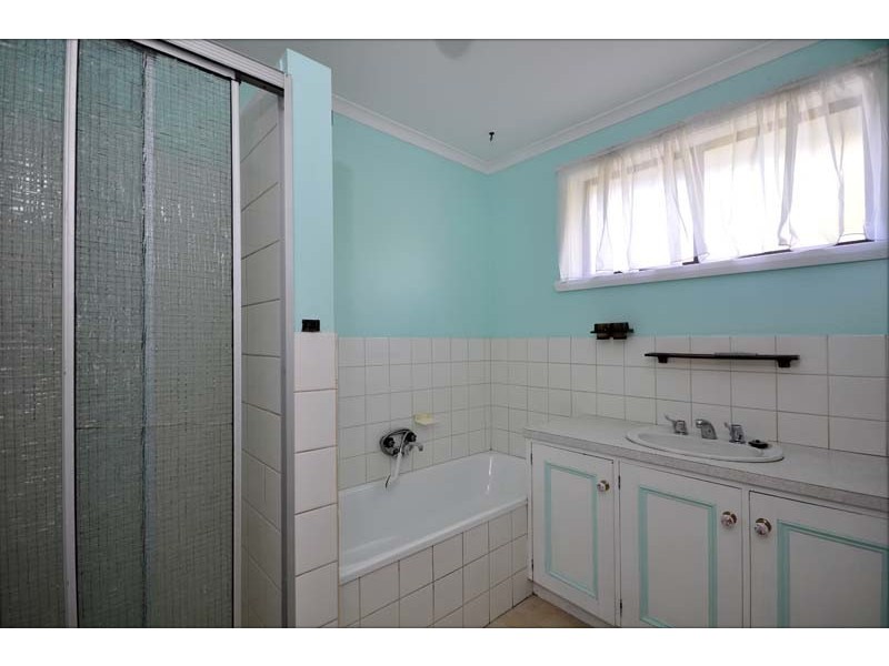 24 Whitford Grove, Trevallyn TAS 7250