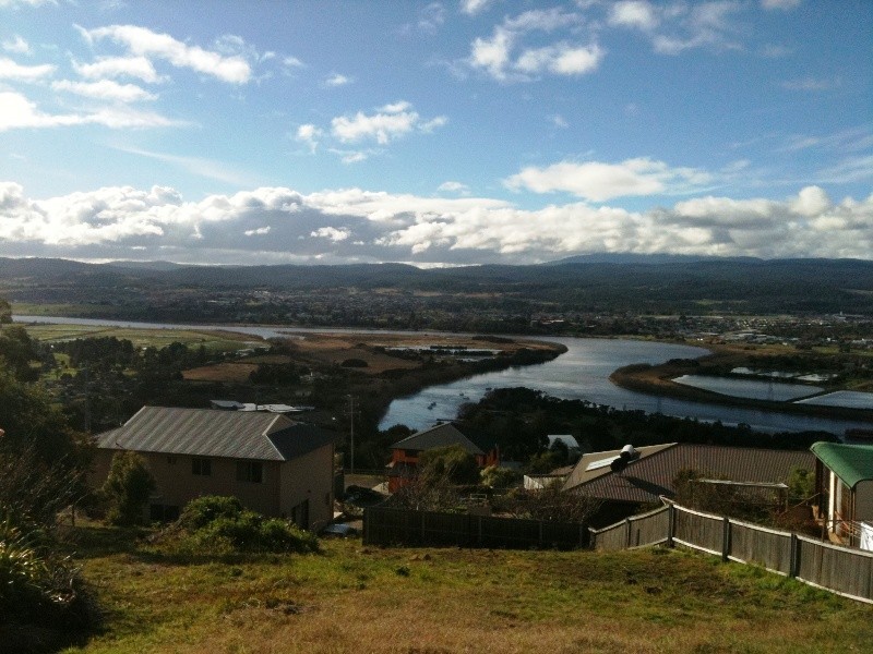 2 Daitom Place, Trevallyn TAS 7250