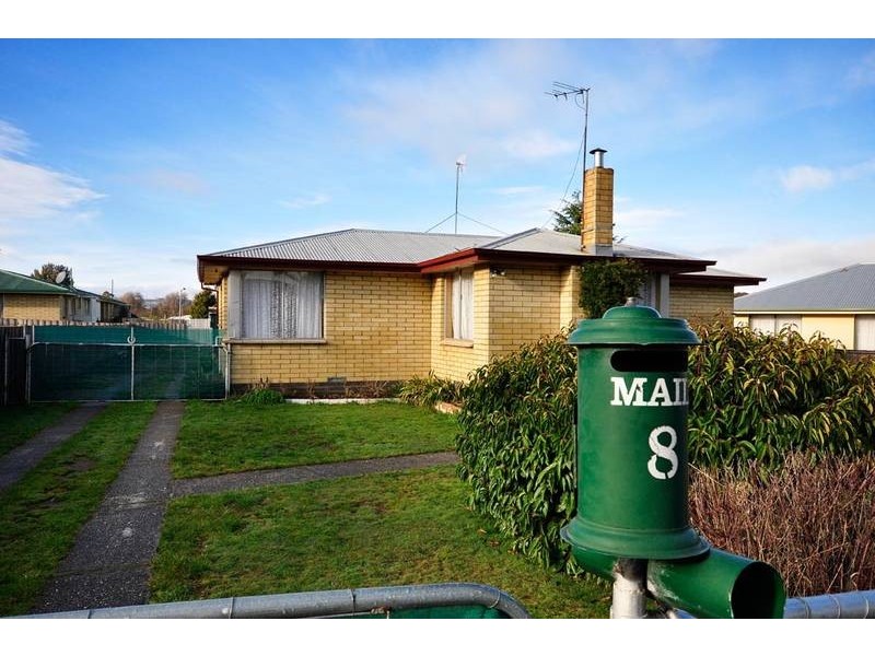 8 Rosny Street, Ravenswood TAS 7250